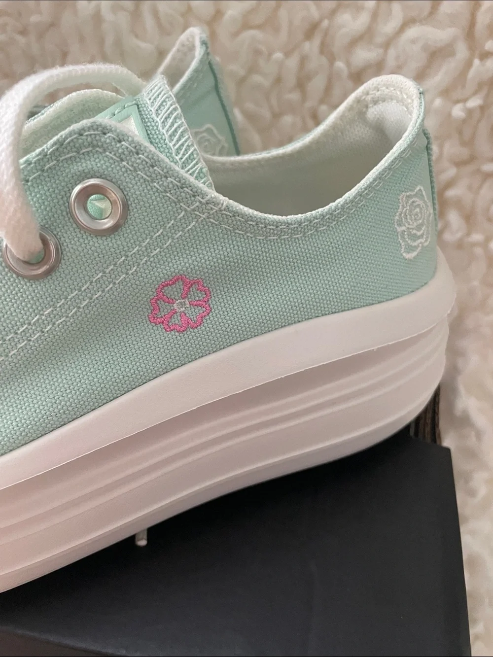 Converse Low Top Platform Sneakers in Mint Green and White